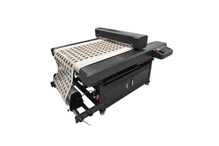 Universal FC-7090U плоттер  режущий планшетный конвейерный
